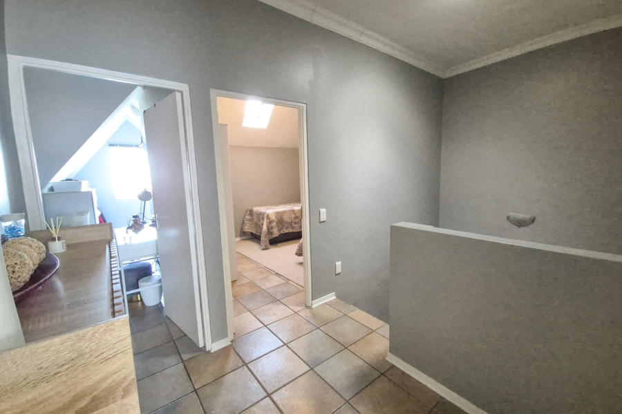 2 Bedroom Property for Sale in Rosendal Western Cape